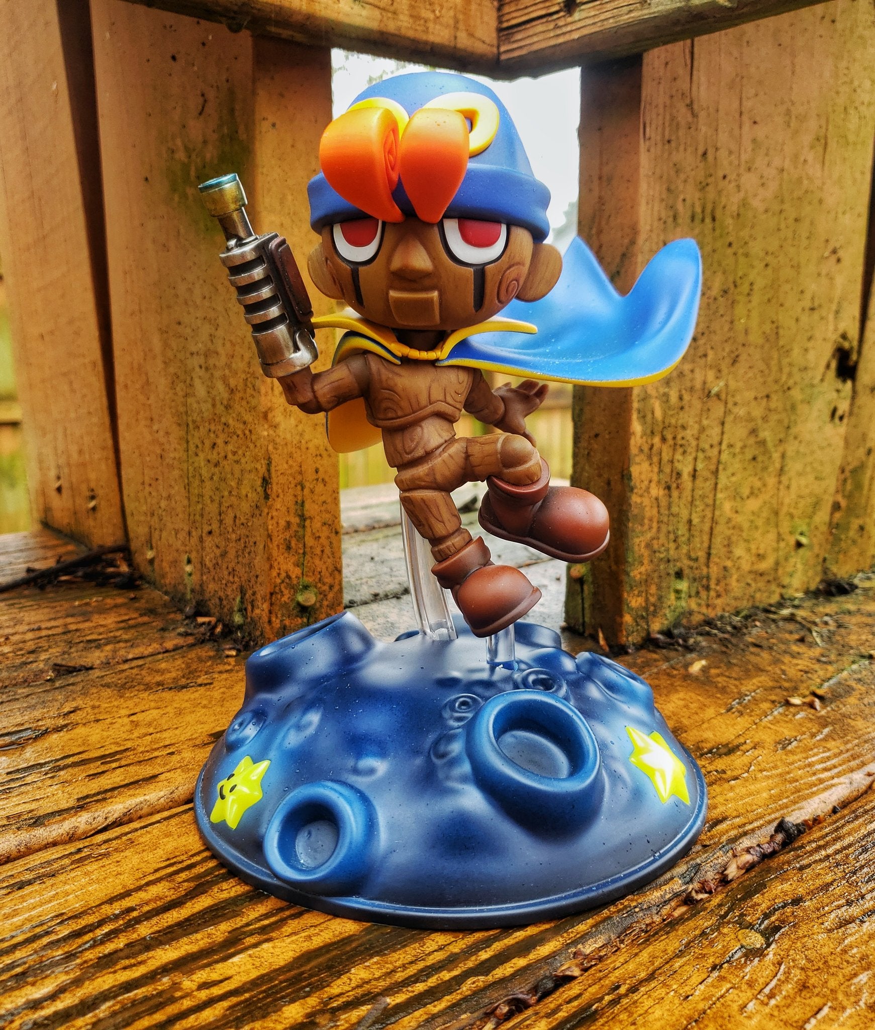 Geno Resin Statue – Cute Monster Props